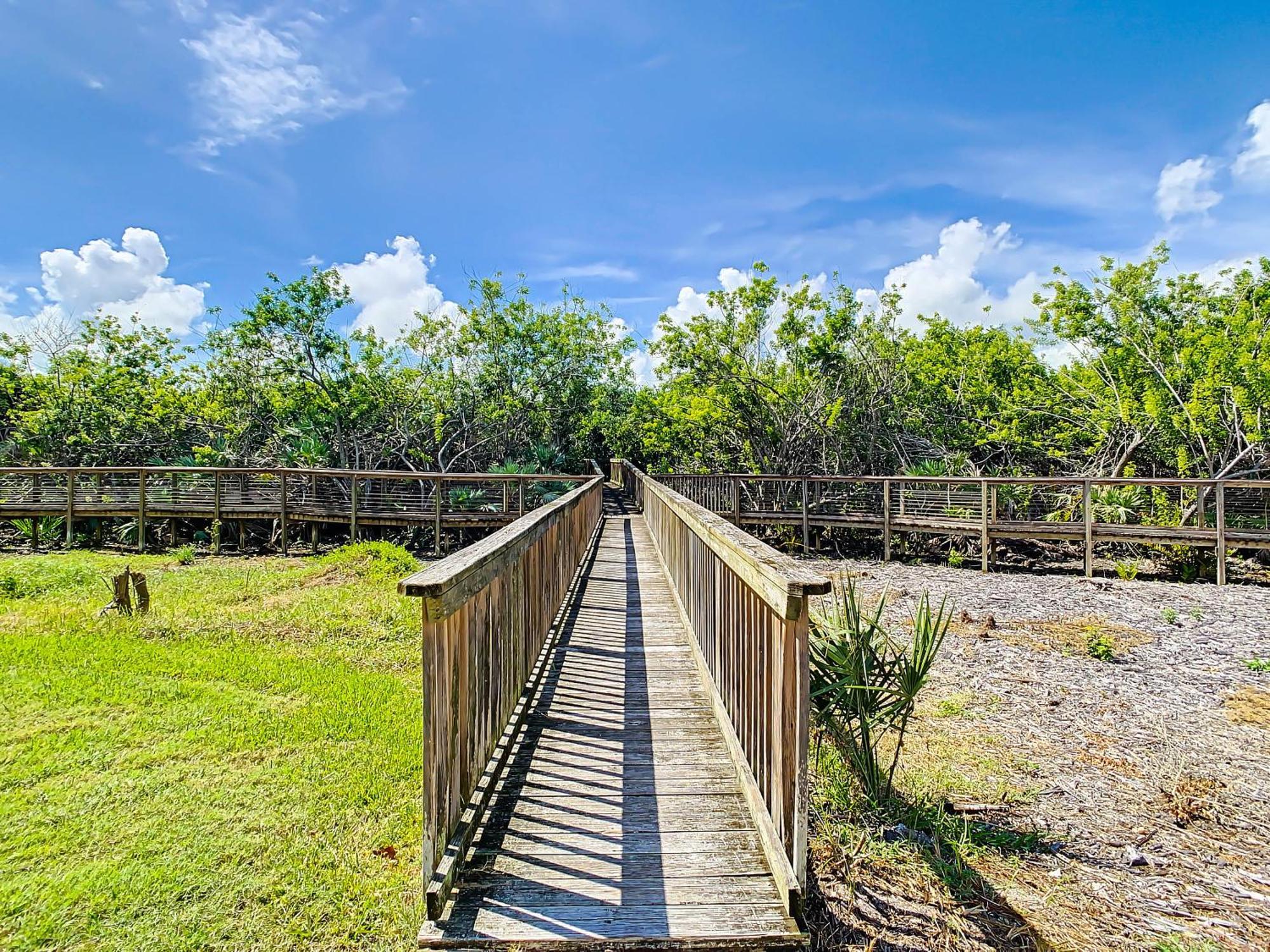 Come Drift Away In This Gorgeous Coastal Themed 2 Bed With Den And 2 Baths Condo. Ow20-303 New Smyrna Beach Dış mekan fotoğraf